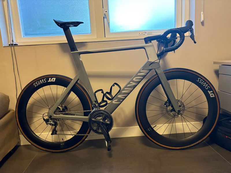 Used Canyon Aeroad CF SL 8 2023 2023 Road & Gravel, Light Gray — image 2 of 6
