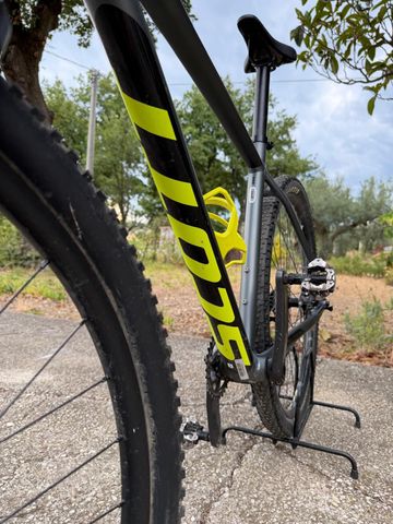 Used Scott Scale 980 2024 2024 Mountainbike, Light Gray, 29 — image 12 of 16