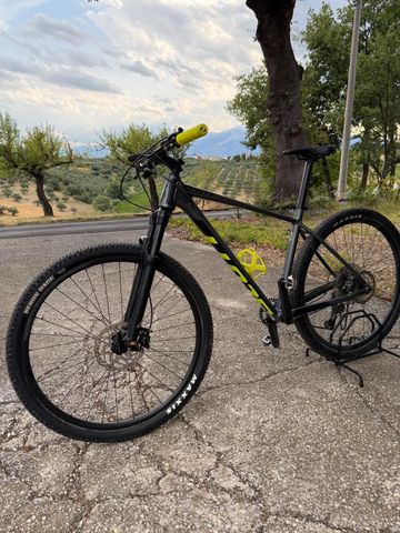 Used Scott Scale 980 2024 2024 Mountainbike, Light Gray, 29 — image 10 of 16