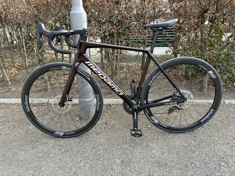 Used Megamo Raise 04 AXS 2024 Limited Edition Alpha Red 2024 Road & Gravel