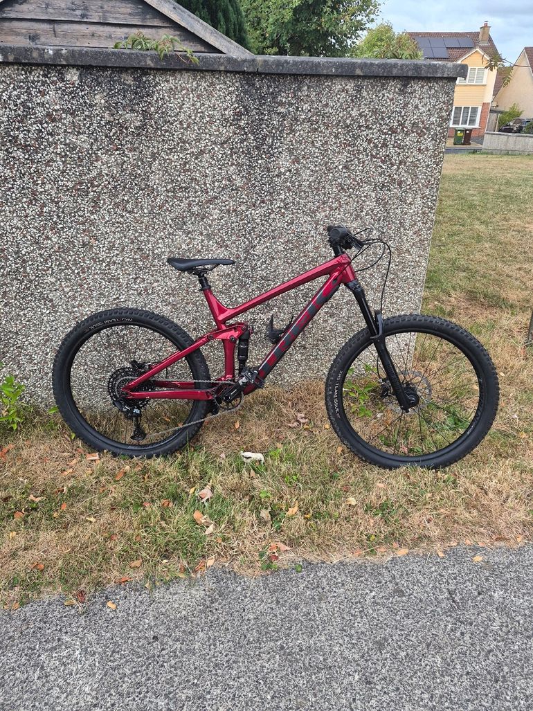 Brugt Trek Remedy 7 2022 2022 Mountainbike — billede 1 af 3