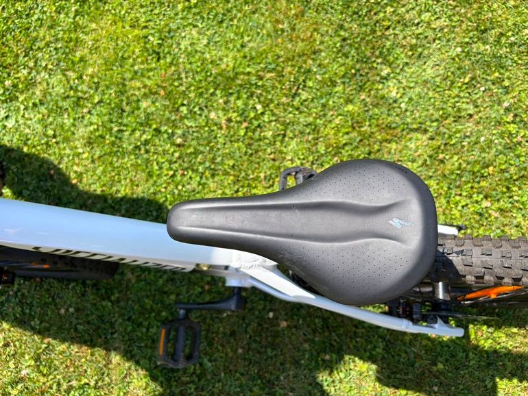 Used Specialized Riprock 20 2022 2022 Youth, White — image 3 of 5
