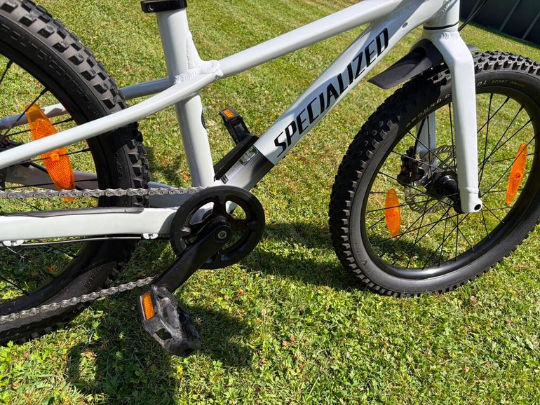 Used Specialized Riprock 20 2022 2022 Youth, White — image 5 of 5