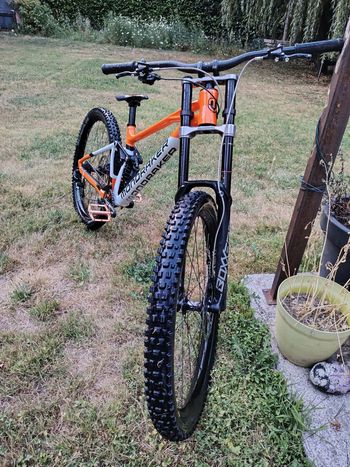 Gebrauchtes Mondraker SUMMUM 2023 2023 Mountainbike, Orange — Bild 4 von 5