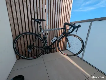 Used B’TWIN HC Carbon (shimano 105) 2010 Road & Gravel