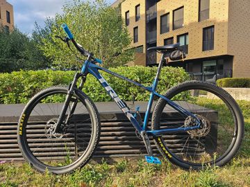 Gebrauchtes Trek X-Caliber 7 2021 2021 Mountainbike, Blau, 29 — Bild 2 von 8