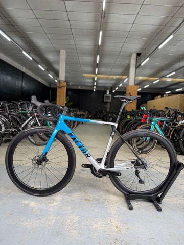 Gebrauchtes Factor O2 Di2 2024 Road & Gravel, Blau — Bild 17 von 24