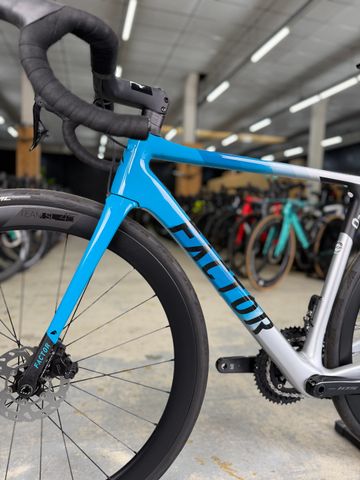 Gebrauchtes Factor O2 Di2 2024 Road & Gravel, Blau — Bild 18 von 24