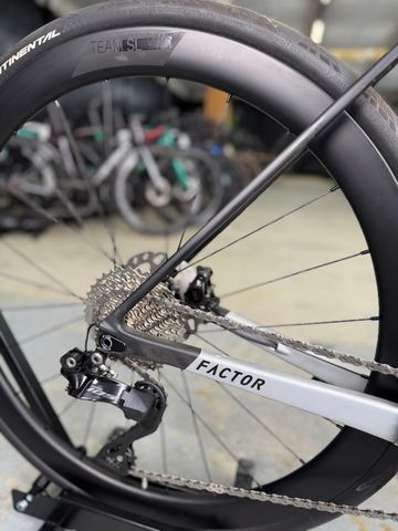 Gebrauchtes Factor O2 Di2 2024 Road & Gravel, Blau — Bild 10 von 24