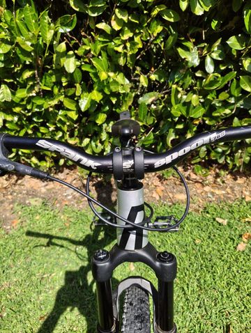 Gebrauchtes Rose THE BRUCE 1 2023 2023 Mountainbike, Hellgrau — Bild 3 von 9