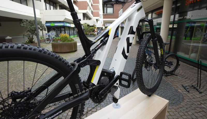 Husqvarna Mountain Cross MC4 2022 2022 Mountainbike d'occasion — image 3 sur 4