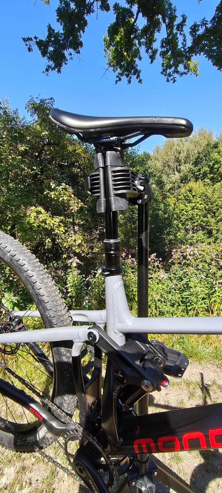 Used Mondraker FOXY 2023 2023 Mountainbike, Blue, 29 — image 25 of 27