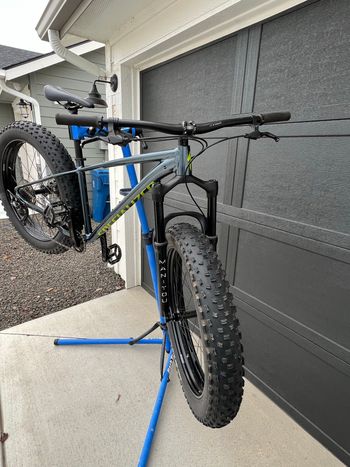 Used Specialized Fatboy Shimano Deore XT 2019 Mountainbike, Blue, 26 — image 4 of 10