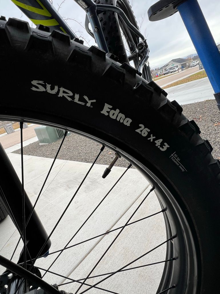 Used Specialized Fatboy Shimano Deore XT 2019 Mountainbike, Blue, 26 — image 10 of 10