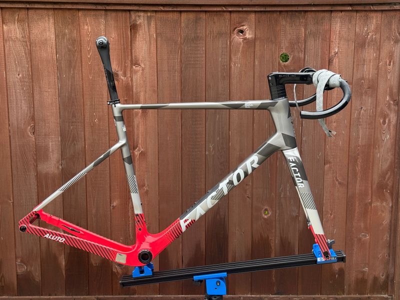 Used Factor ALUTO - Standard package 2026 Frameset 2026 Road & Gravel