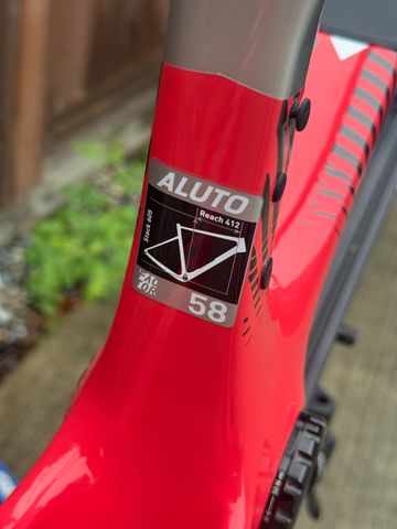 Used Factor ALUTO - Standard package 2026 Frameset 2026 Road & Gravel, Light Gray — image 3 of 12