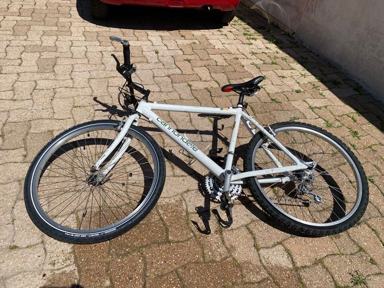Used Cannondale Custom Shimano 105 1990 Mountainbike, White — image 2 of 8