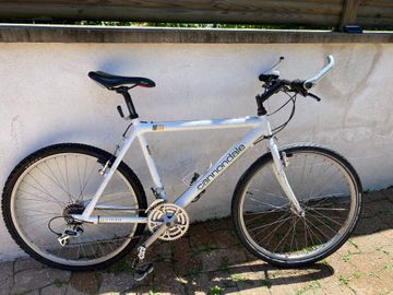 Used Cannondale Custom Shimano 105 1990 Mountainbike, White — image 1 of 8