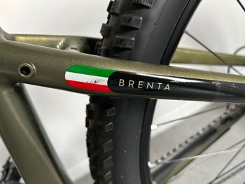 Used Malaguti Brenta Shimano Deore 2023 Mountainbike, Green — image 10 of 16