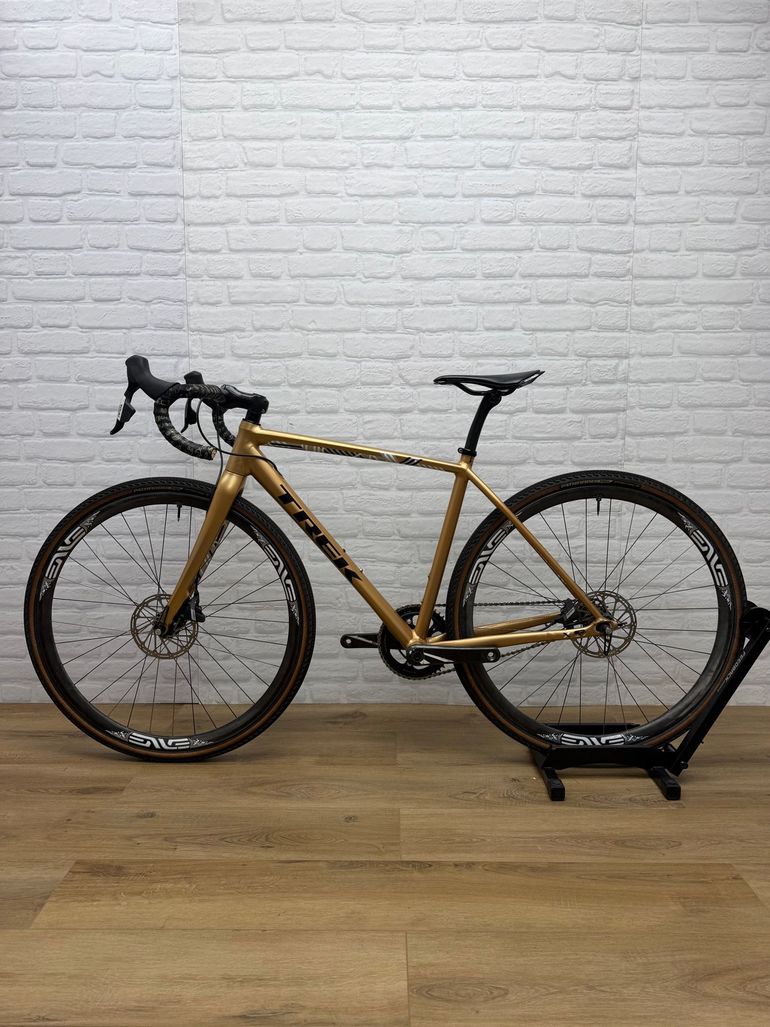 Used Trek Crockett SRAM Apex 2018 Road & Gravel, Orange — image 4 of 6
