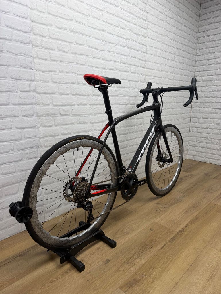 Used Trek Domane SL 5 2020 2020 Road & Gravel, Black — image 3 of 6