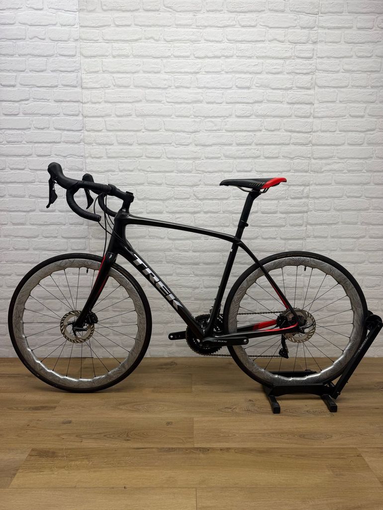 Used Trek Domane SL 5 2020 2020 Road & Gravel, Black — image 4 of 6