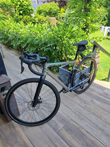 Used Cannondale Topstone 3 2023 2023 Road & Gravel, Light Gray — image 2 of 5