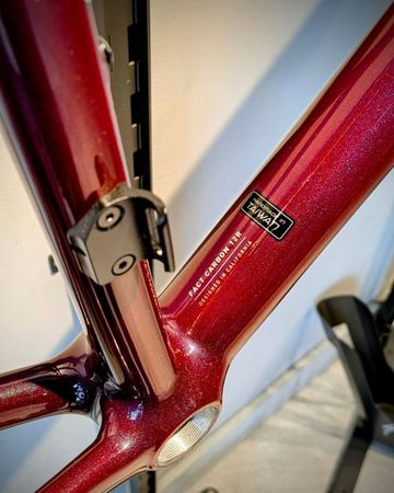 Used Specialized Aethos Frameset 2023 Road & Gravel, Red — image 5 of 6