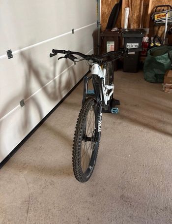 Käytetty YT Custom Shimano Deore XT 2024 Mountainbike — kuva 3 / 3