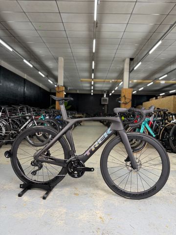 Used Trek Madone SLR Di2 2024 Road & Gravel