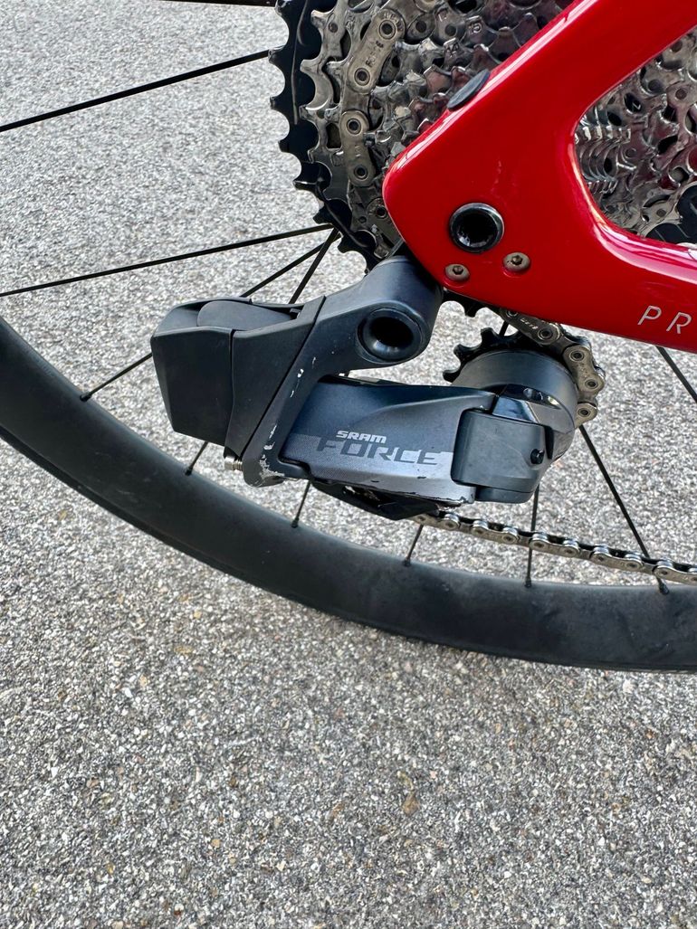 Brugt Trek Emonda SRAM Force eTap AXS 2023 Road & Gravel — billede 2 af 4