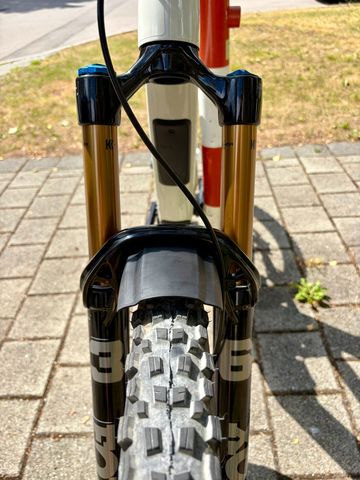 Brugt Santa Cruz Bronson V4.1 Custom Build 2025 Mountainbike — billede 5 af 15
