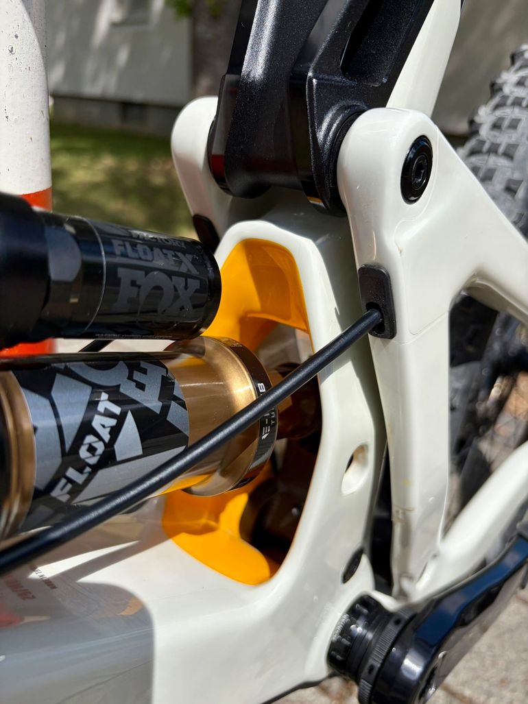 Brugt Santa Cruz Bronson V4.1 Custom Build 2025 Mountainbike — billede 15 af 15
