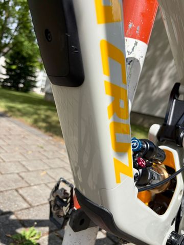 Brugt Santa Cruz Bronson V4.1 Custom Build 2025 Mountainbike — billede 14 af 15