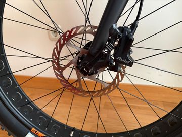 Used Trek Farley 5 2017 2017 Mountainbike, Black, 26 — image 5 of 5