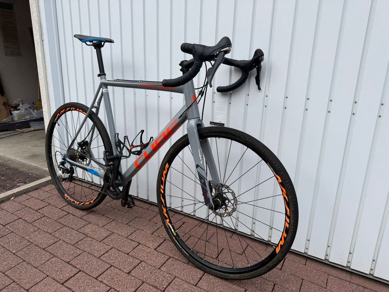 CUBE cross race SL 2016 2016 Road & Gravel usato, Grigio chiaro — immagine 4 di 4