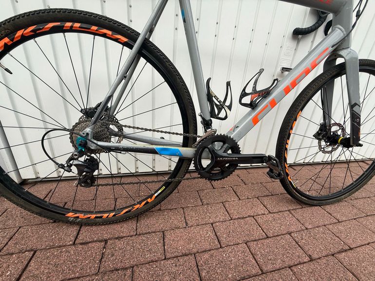 CUBE cross race SL 2016 2016 Road & Gravel usato, Grigio chiaro — immagine 3 di 4