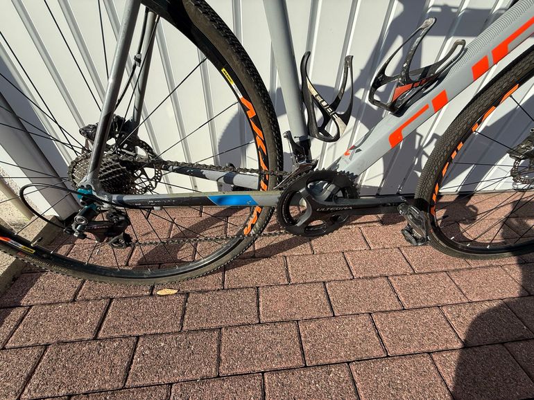Gebrauchtes CUBE cross race SL 2016 2016 Road & Gravel, Hellgrau — Bild 3 von 4