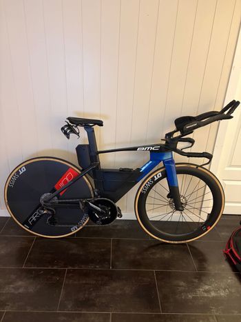 Käytetty BMC Speedmachine Shimano Ultegra Di2 2026 Road & Gravel — kuva 3 / 15