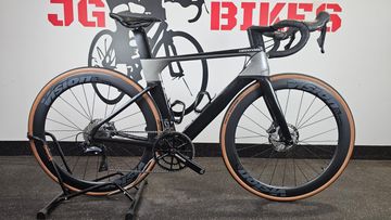 Cannondale SystemSix Carbon Ultegra 2023 2023 Road & Gravel usato