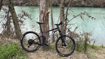 Gebrauchtes Giant Stance 29 1 2022 2022 Mountainbike, Violett, 29 — Bild 1 von 3