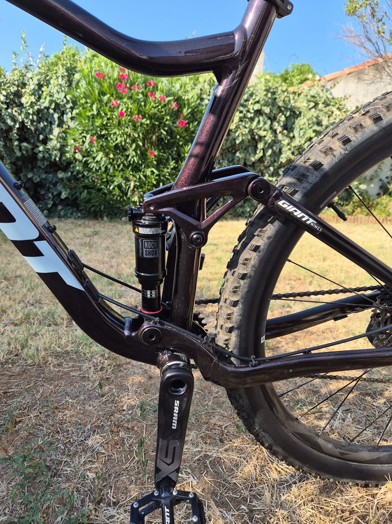 Giant Stance 29 1 2022 2022 Mountainbike usato, Viola — immagine 2 di 3