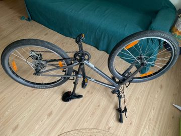 Używany Specialized Jett 24 2022 Mountainbike — zdjęcie 4 z 8