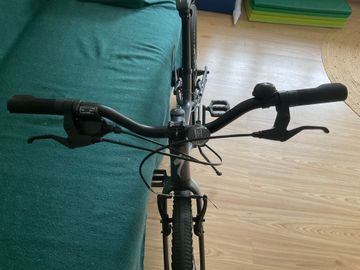 Używany Specialized Jett 24 2022 Mountainbike — zdjęcie 3 z 8