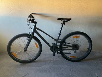 Używany Specialized Jett 24 2022 Mountainbike — zdjęcie 2 z 8