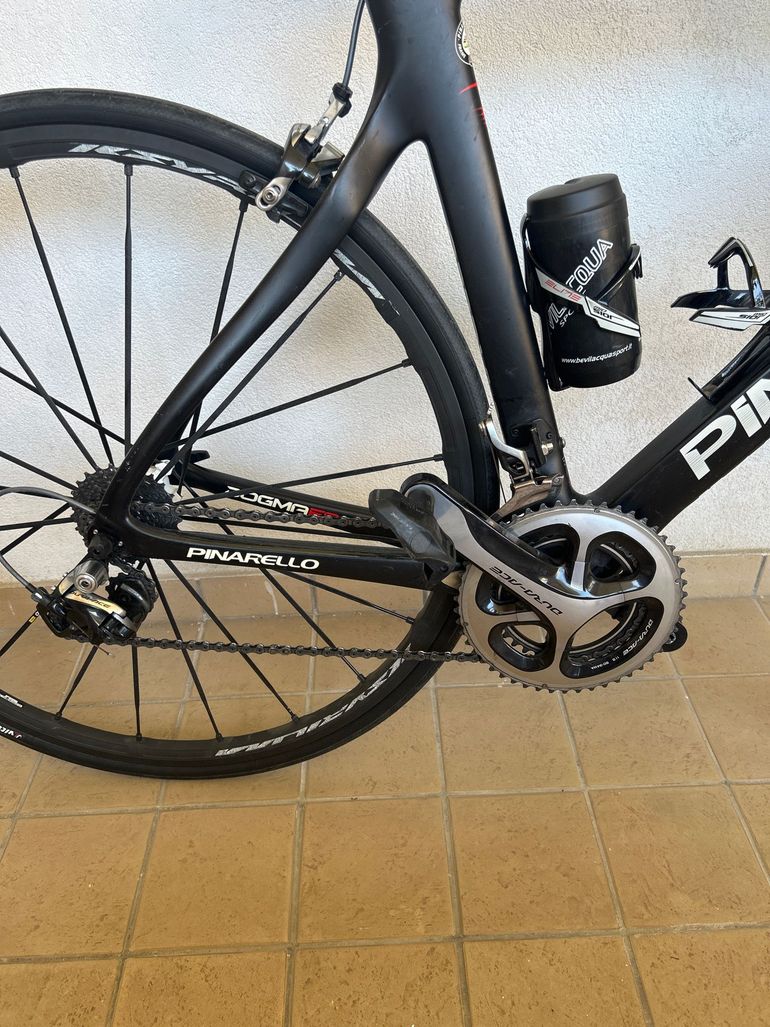 Używany Pinarello Dogma Shimano Dura Ace 2015 Road & Gravel — zdjęcie 3 z 4
