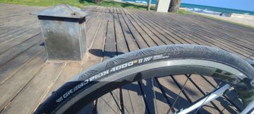 Used Giant TCR Composite 2 2013 2013 Road & Gravel, White — image 4 of 8
