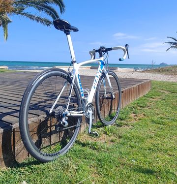 Used Giant TCR Composite 2 2013 2013 Road & Gravel, White — image 2 of 8