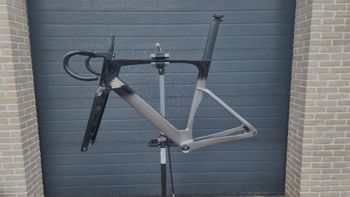 Used Hermes Custom Frameset 2026 Road & Gravel, Black — image 2 of 6