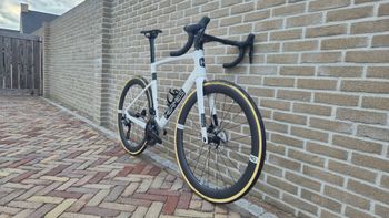 Używany Hermes Custom Shimano 105 2026 Road & Gravel — zdjęcie 2 z 7